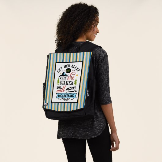 彼女は山を動かす バックパック (着用)