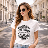 彼女は嵐と静寂の両方 ヴィンテージ Tシャツ