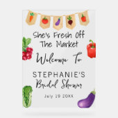 彼女は市場からフレッシュ オフ ザ マーケット ブライダルシャワーの歓迎 アクリルサイン (正面)