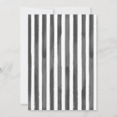 彼女は市場から出たばかりの紫のブライダルシャワー 招待状 (裏面)