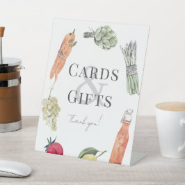 彼女は市場から外れているブライダルシャワーカード&ギフト 台座サイン