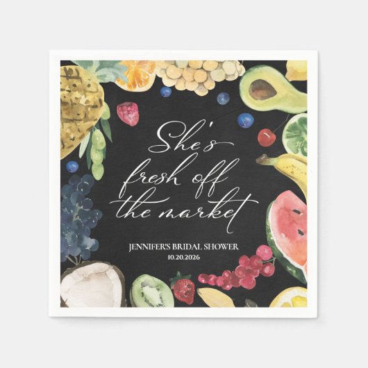彼女は市場から外れている | 黒板ブライダルシャワー スタンダードカクテルナプキン (正面)