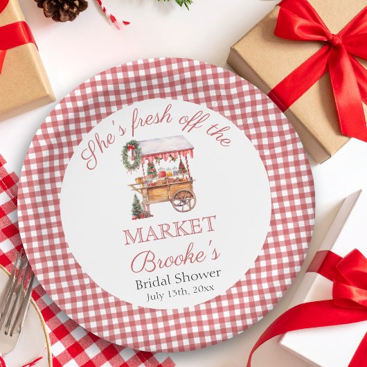 彼女は市場のクリスマスブライダルシャワーを出たばかりだ ペーパープレート