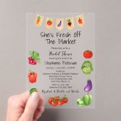 彼女は市場の野菜のブライダルシャワーをオフにしている アクリル招待状 (インサイチュ (ポータブル))