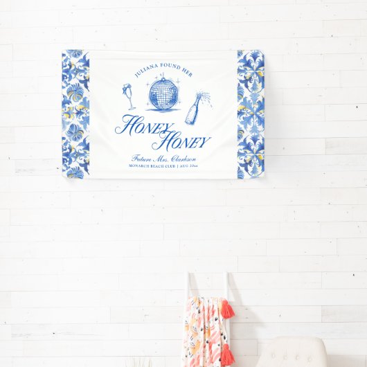 彼女は彼女のハニーハニーブルーギリシャバチェロレッテを見つけた 横断幕 (インサイチュ)