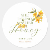 彼女は彼女のハニービーフローラブライダルシャワーを見つけた ラウンドシール (正面)