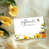 彼女は彼女のハニーブライダルシャワーアドバイスカードを見つけた 招待状