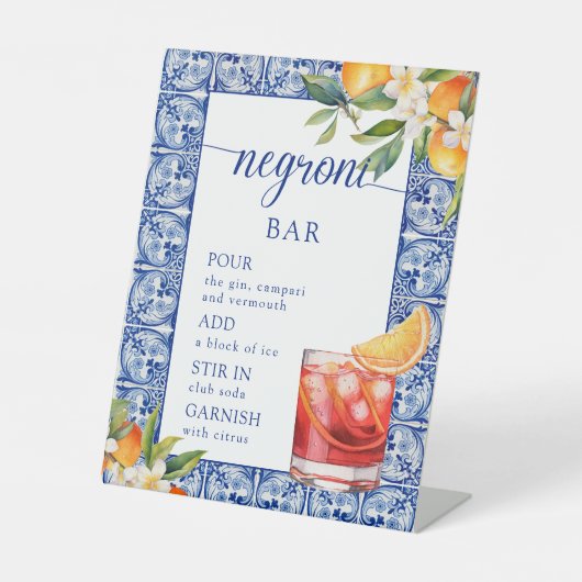 彼女は彼女のメインのスクイズネクロニバーを見つけた 台座サイン (正面)