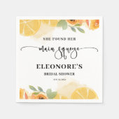 彼女は彼女のメイン絞りブライダルシャワーを見つけた スタンダードカクテルナプキン (正面)