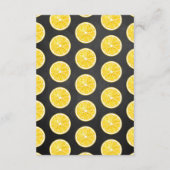 彼女は彼女のメイン絞りレモンブライダルシャワーを見つけた エンクロージャーカード (裏面)