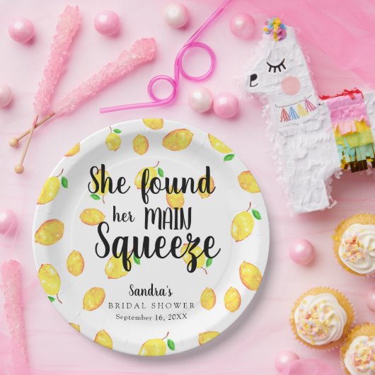 彼女は彼女のメイン絞りレモンブライダルシャワーを見つけた ペーパープレート (パーティー)