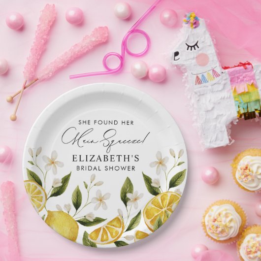 彼女は彼女のメイン絞りレモンブライダルシャワーを見つけた ペーパープレート (パーティー)