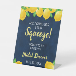 彼女は彼女のメイン絞りレモンブライダルシャワーを見つけた 台座サイン