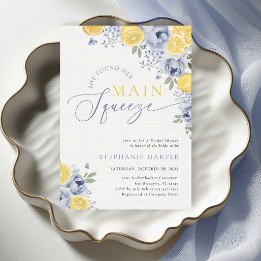 彼女は彼女のメイン絞りレモンブライダルシャワーを見つけた 招待状