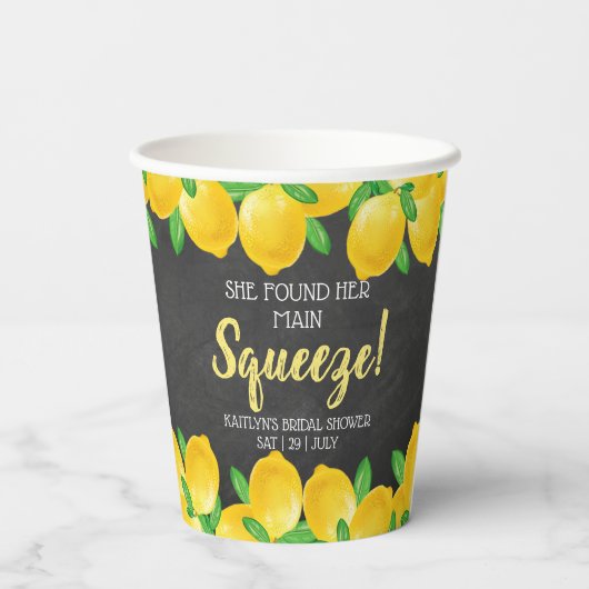 彼女は彼女のメイン絞りレモンブライダルシャワーを見つけた 紙コップ (裏面)