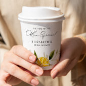 彼女は彼女のメイン絞りレモンブライダルシャワーを見つけた 紙コップ