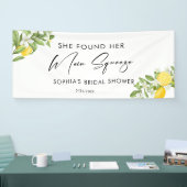 彼女は彼女の主な絞りブライダルシャワーを見つけた 横断幕 (トレードショー)