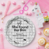 彼女は彼女の完璧なブーブライダルシャワーパーティーを見つけた ペーパープレート (パーティー)