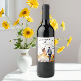 彼女は彼女の蜂蜜のウェディングシャワーを見つけた ワインラベル