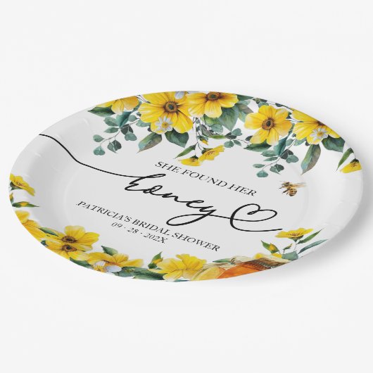 彼女は彼女の蜂蜜のブライダルシャワーを見つけた ペーパープレート (アングル)