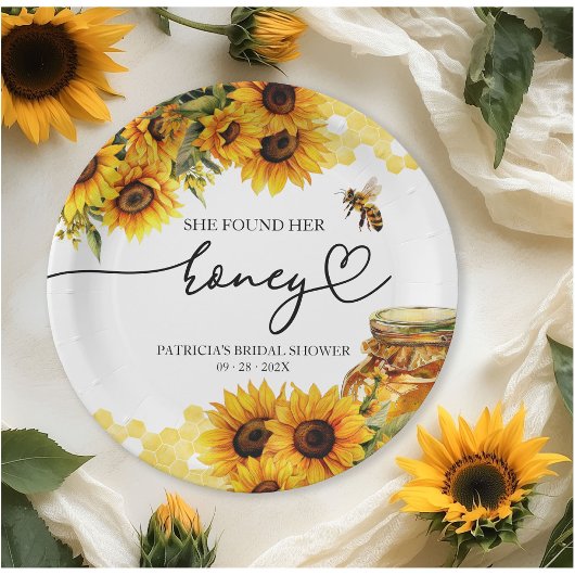 彼女は彼女の蜂蜜ひまわりブライダルシャワーを見つけた ペーパープレート