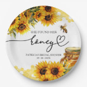 彼女は彼女の蜂蜜ひまわりブライダルシャワーを見つけた ペーパープレート (正面)