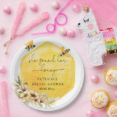 彼女は彼女の蜂蜜フローラビーブライダルシャワーを見つけた ペーパープレート (パーティー)