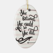 彼女は彼女をできました信じました従って彼女はしました セラミックオーナメント (右)