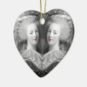 彼女は彼女慰めだけでした セラミックオーナメント (左)