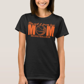 彼女は得母のバスケットボールから Tシャツ