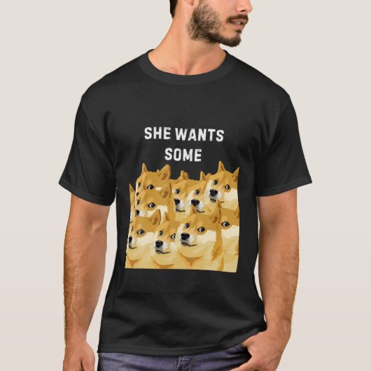 彼女は月にドージコインミームを持って行きたい Tシャツ (正面)