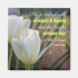 彼女は服を着ている – 箴言31:25フローラ マグネット
