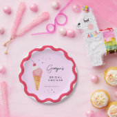 彼女は波打つピンクの赤いブライダルシャワー ペーパープレート (パーティー)