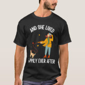彼女は犬のオーナーの後ずっと幸せに暮らした Tシャツ (正面)