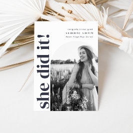 彼女は画像と一緒にパーティー招待状を学んだ 招待状