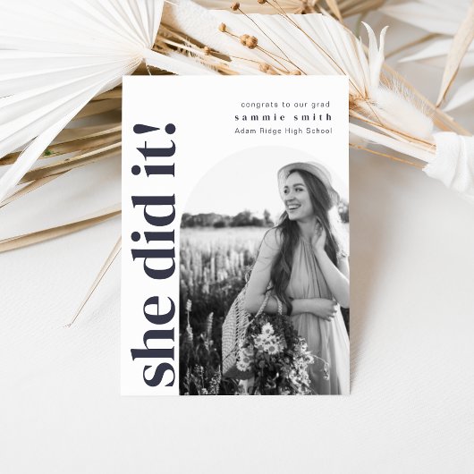 彼女は画像と一緒にパーティー招待状を学んだ 招待状