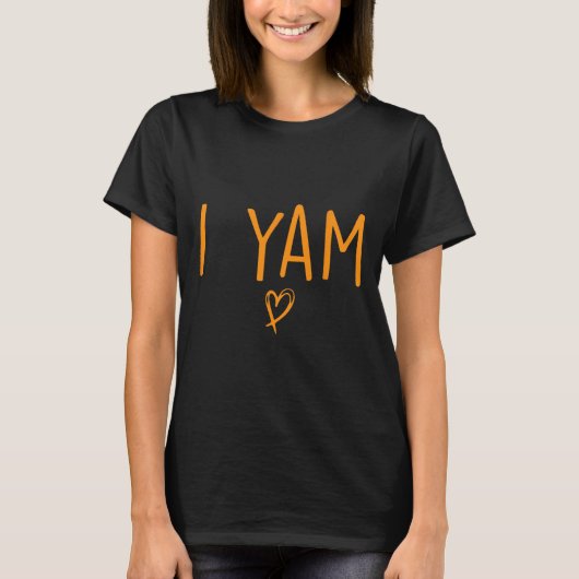 彼女は私のサツマイモよ ヤムセット カップル感謝祭 Tシャツ (正面)