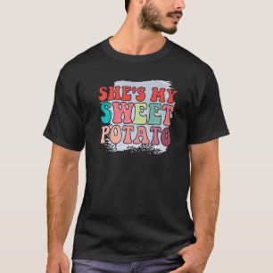 彼女は私のサツマイモ1 Tシャツ