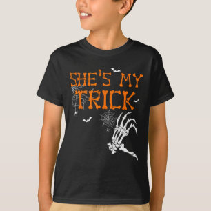 彼女は私のトリックである彼は私のトリートハロウィンカップル Tシャツ