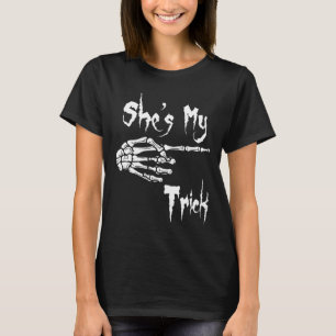 彼女は私のトリックのスケルトンのハロウィーン簡単カップルCos Tシャツ
