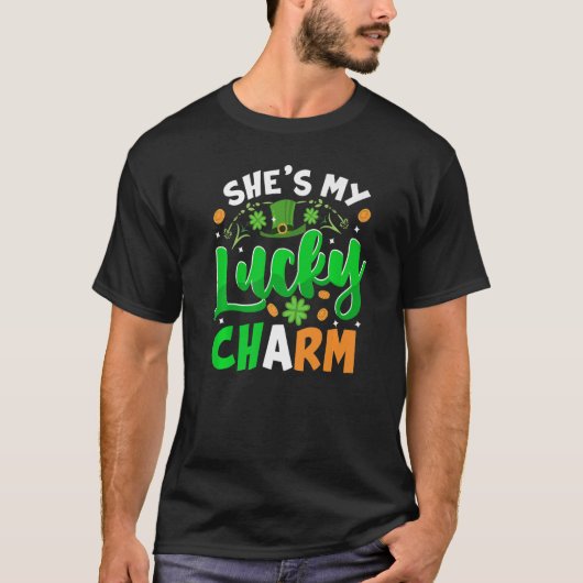 彼女は私の幸運なチャームカップルHのためにSt patricks day Tシャツ (正面)