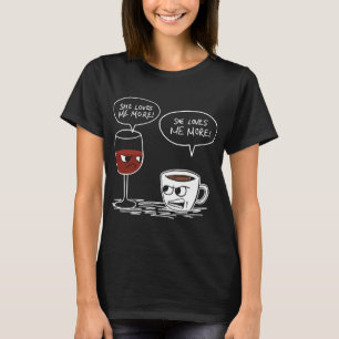 彼女は私をより多くのワイン愛します Tシャツ