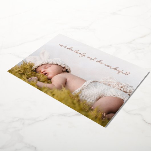 彼女は素敵なバラ金ゴールド誕生の発表ではない 箔招待状 (回転した状態)