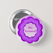 彼女は紫とピンクの花のボタンを押し続けた 缶バッジ (正面&裏面)