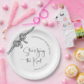 彼女は結び目の台本のモダンブライダルシャワー ペーパープレート (パーティー)