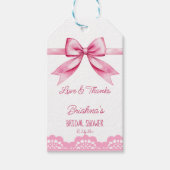 彼女は結び目の弓のブライダルシャワーの恩恵を受けている ギフトタグ (正面)