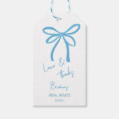 彼女は結び目の青いリボンの弓の恩恵を受けている ギフトタグ (正面)