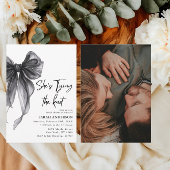 彼女は結び目の黒弓ブライダルシャワー 招待状