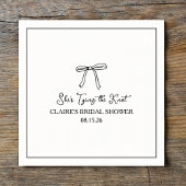 "彼女は結び目を結んでいる"シンプルブライダルシャワー スタンダードカクテルナプキン