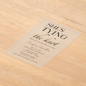 彼女は結び目を結んでいる |ブラック&ホワイトブライダルシャワー アクリル招待状 (レイダウン)